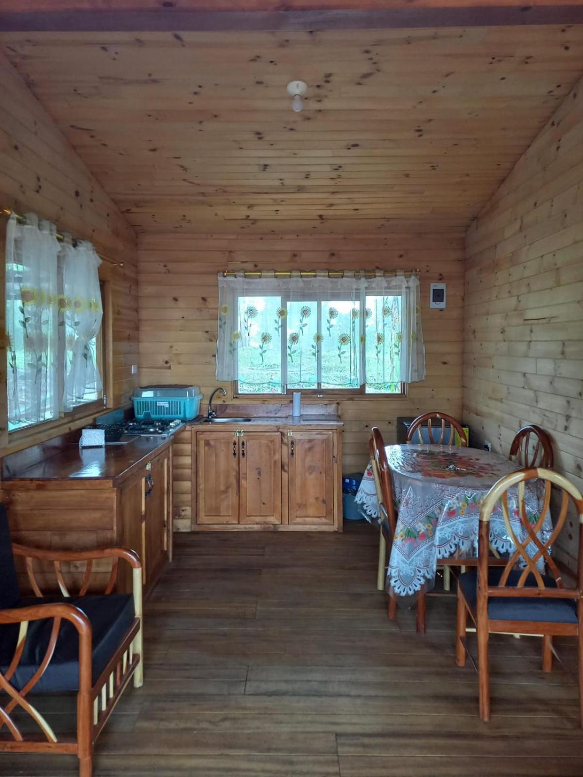 Sendero De Las Aves Миндо Стая снимка